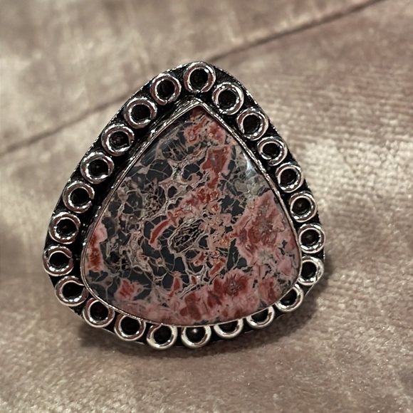 Strawberry Jasper Silver Triangle Ring size 7.75 - Picture 8 of 8